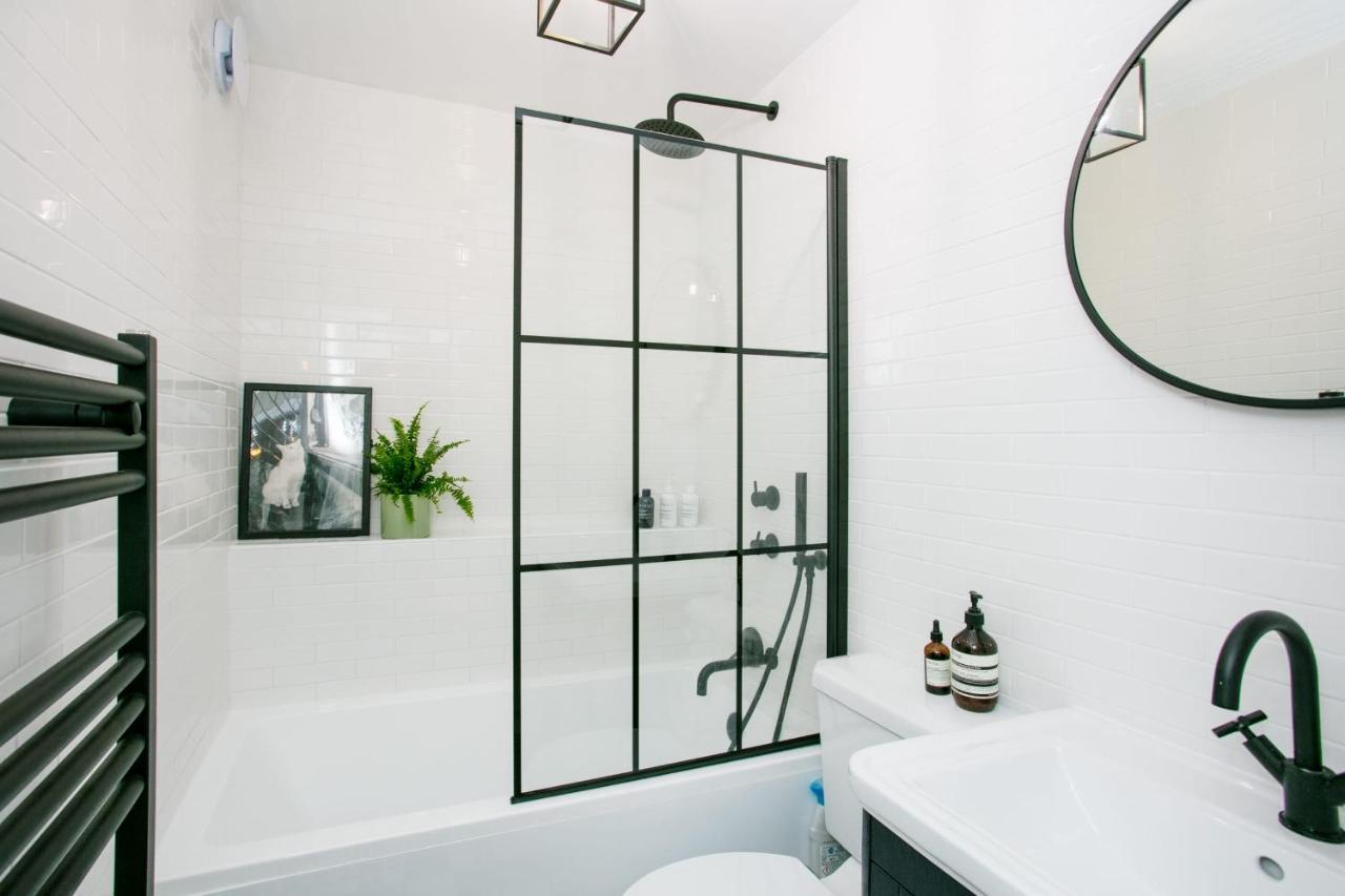 Modern Garden Apartment Camden 런던 외부 사진