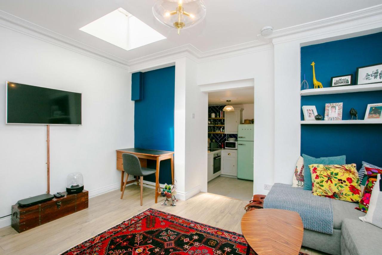 Modern Garden Apartment Camden 런던 외부 사진